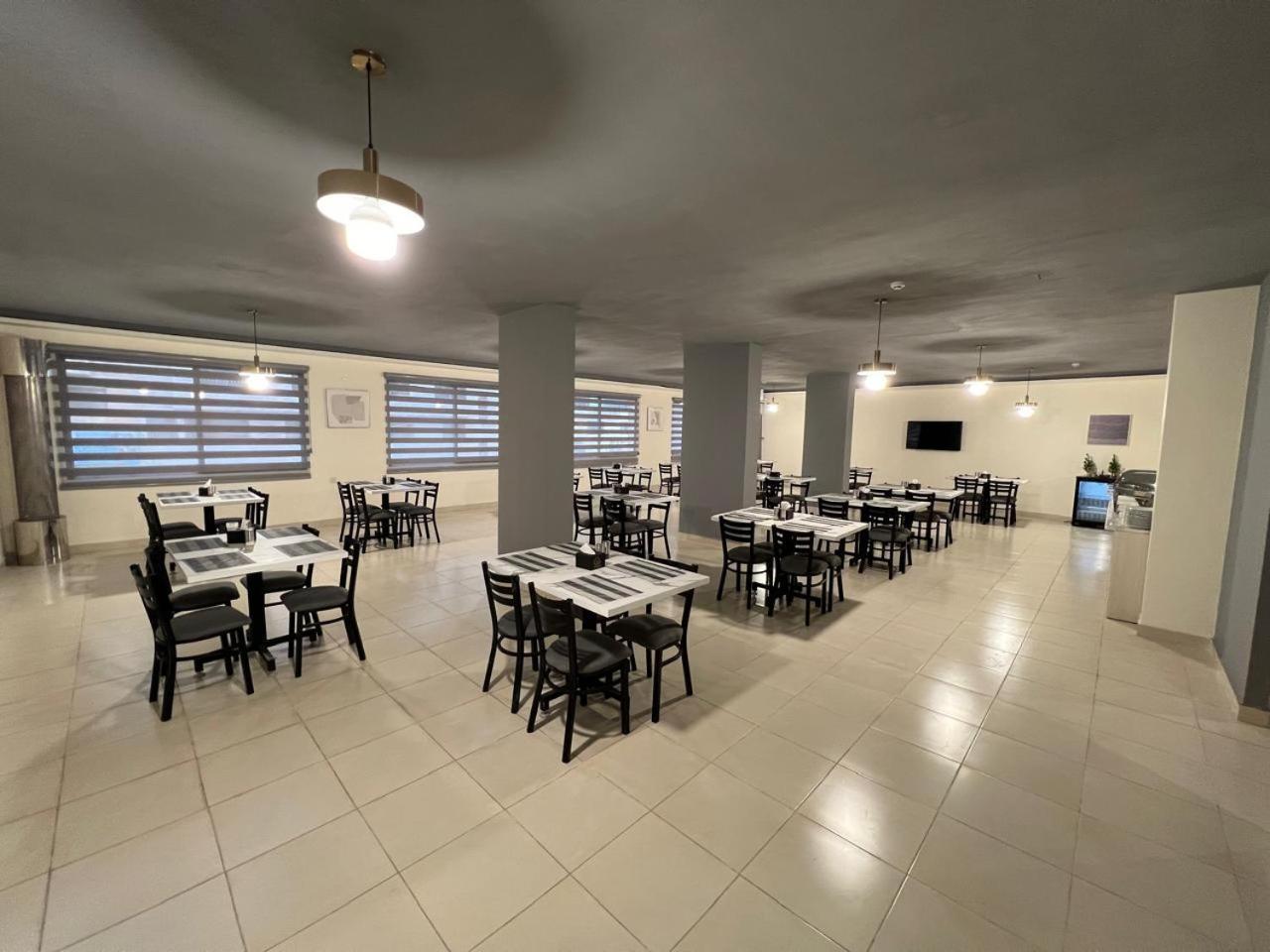 Sky Hotel Aqaba Eksteriør billede