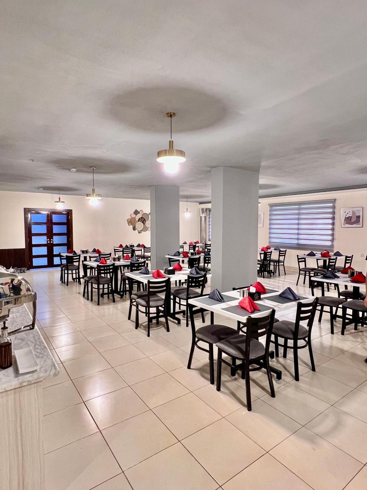 Sky Hotel Aqaba Eksteriør billede