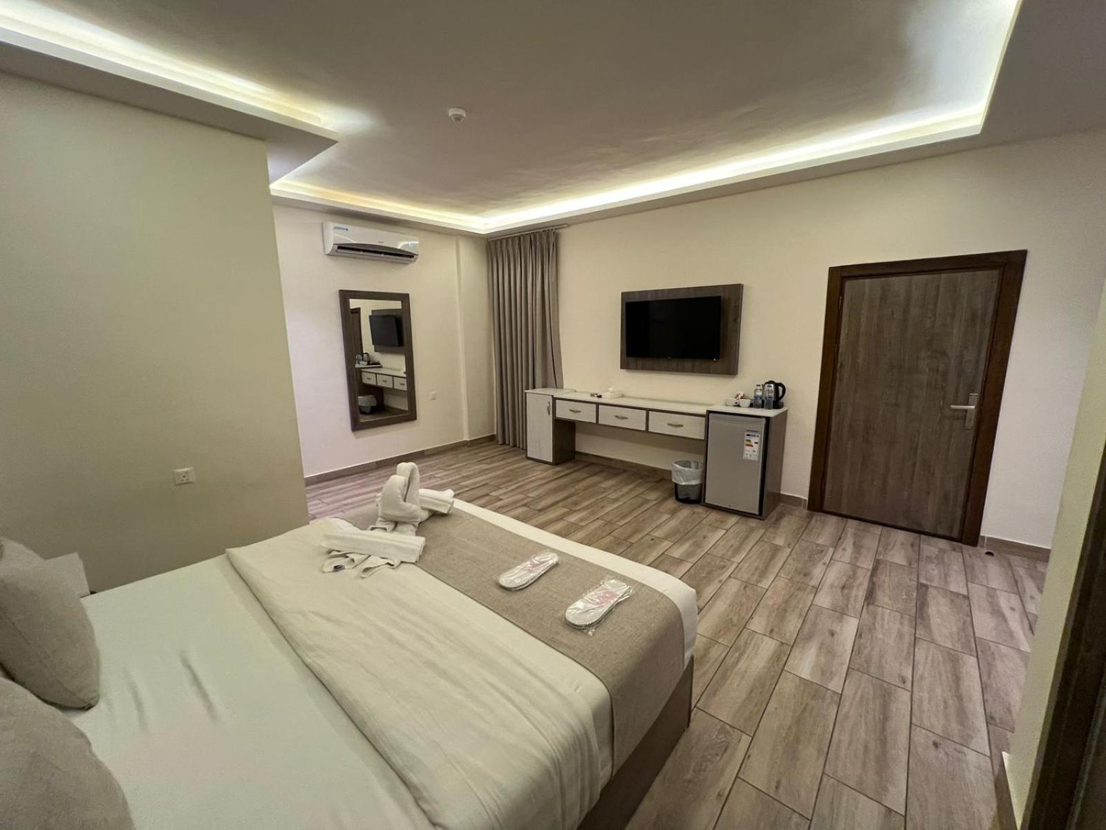 Sky Hotel Aqaba Eksteriør billede