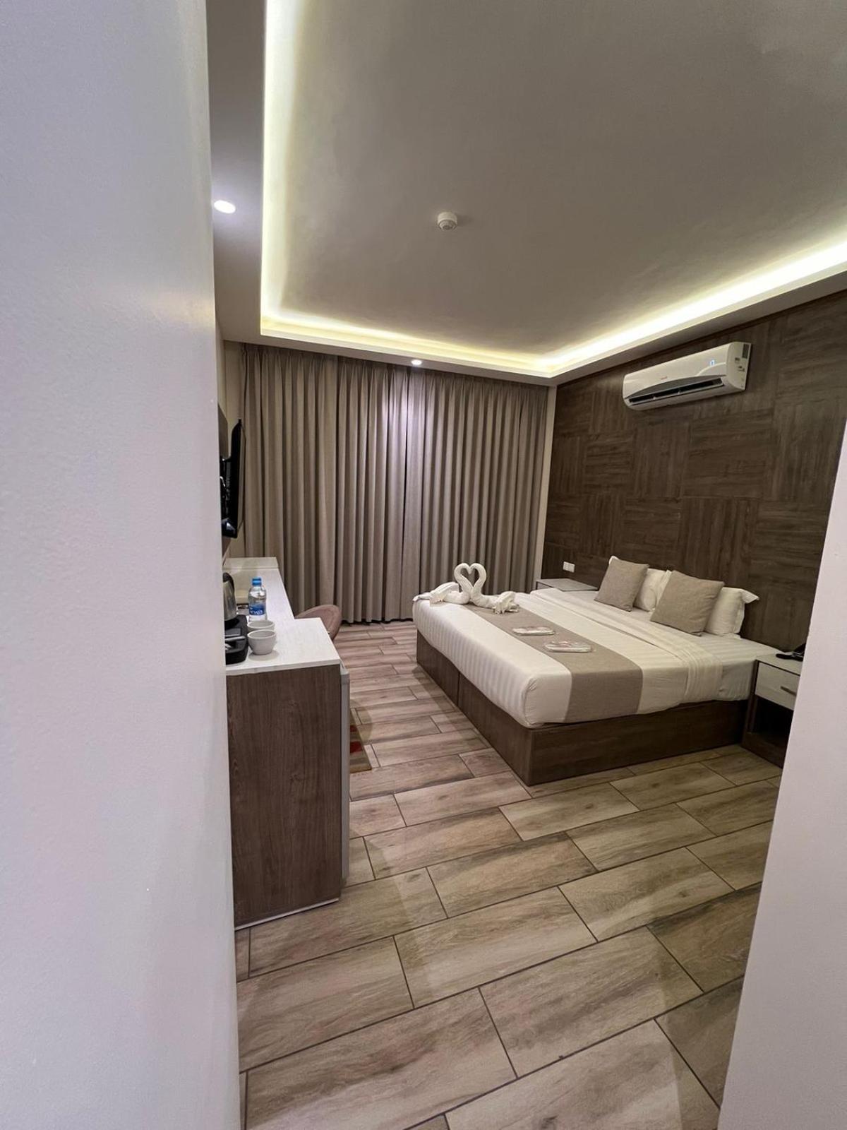 Sky Hotel Aqaba Eksteriør billede