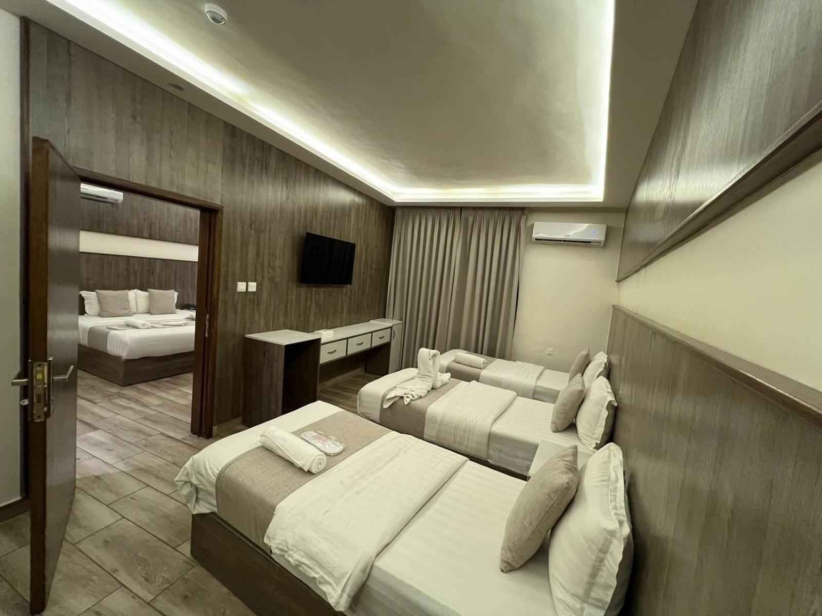 Sky Hotel Aqaba Eksteriør billede